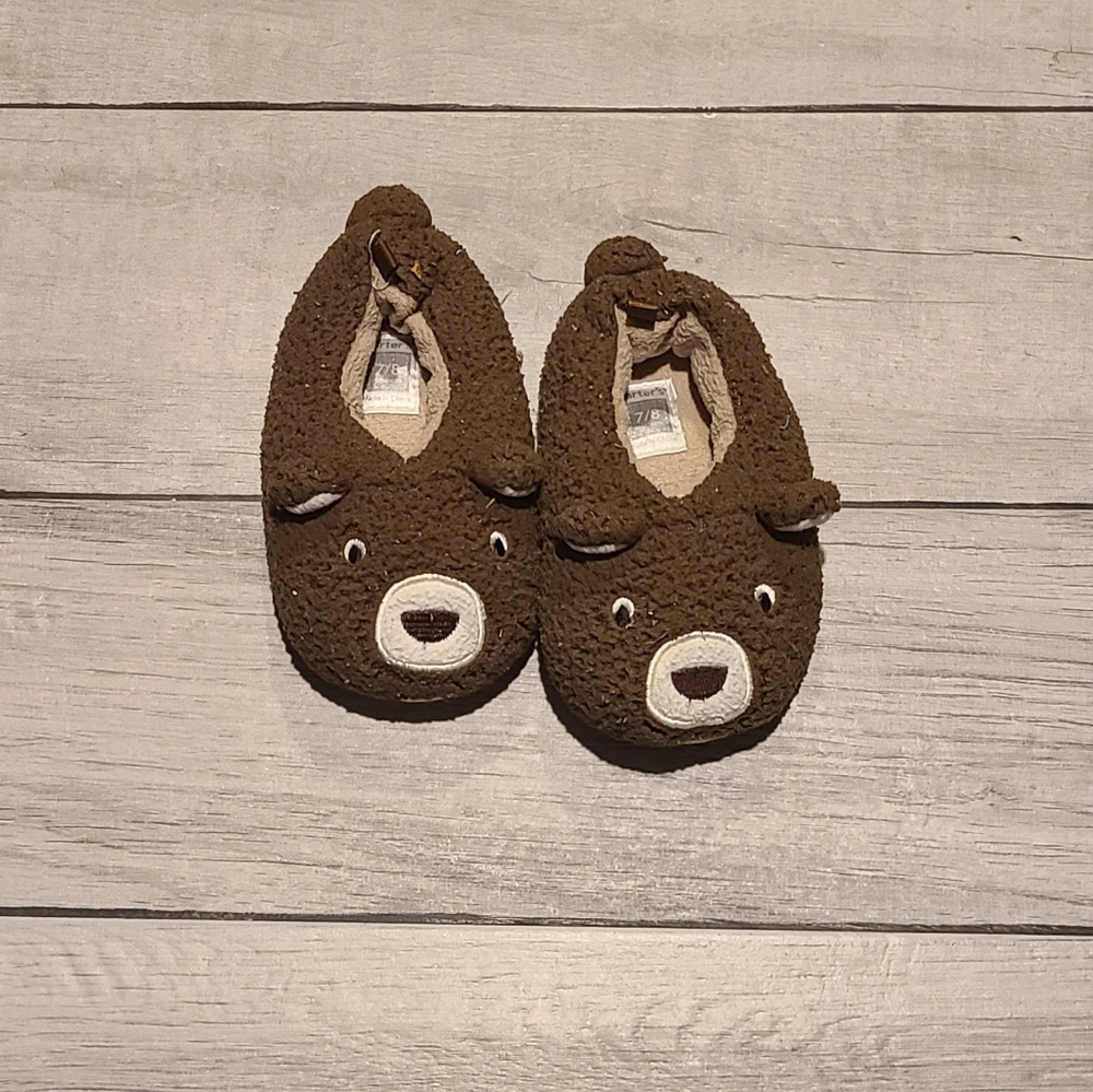 🍁Carters baby bear slippers🧋